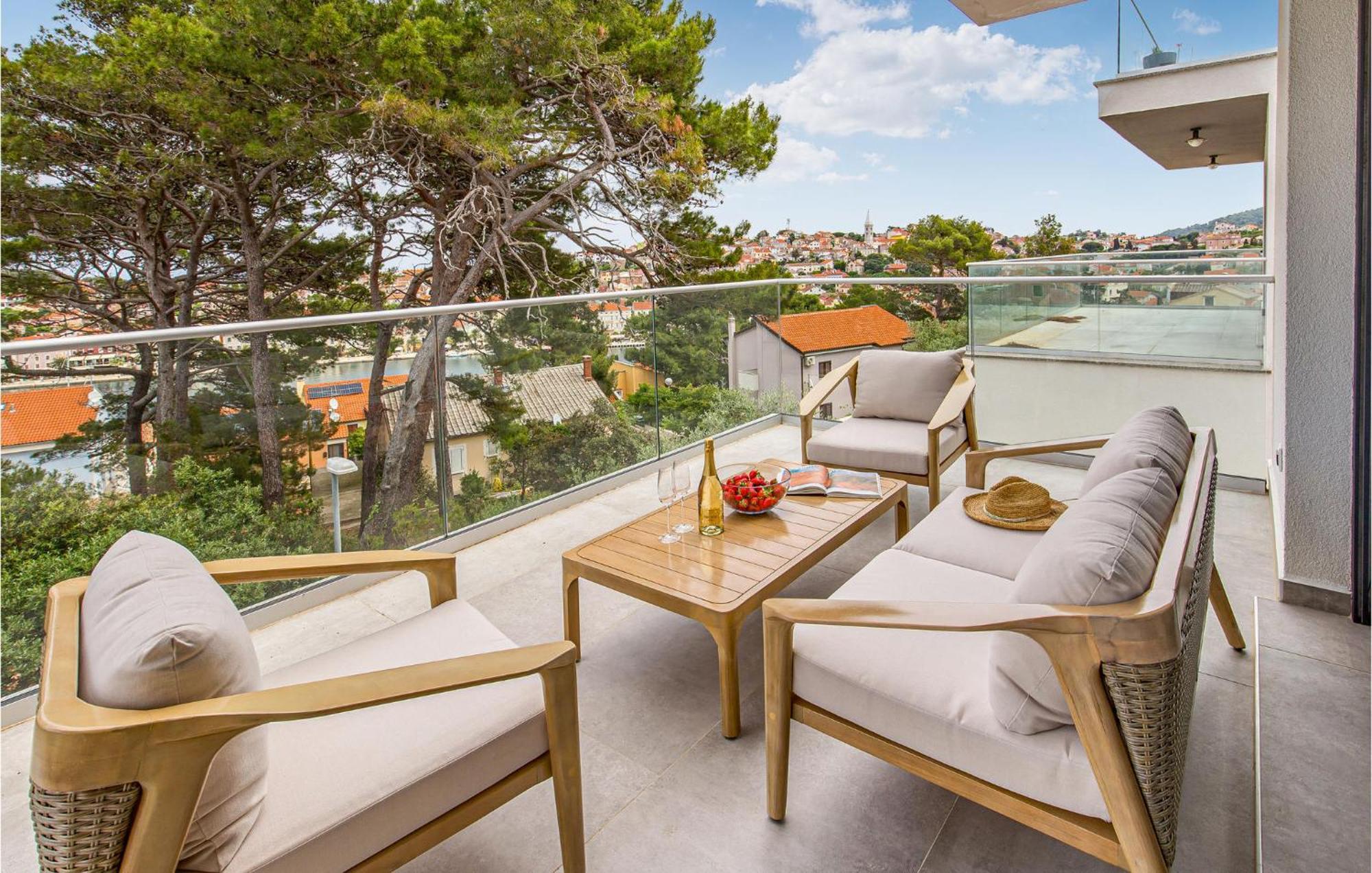 Amazing Apartment In Mali Losinj With Wifi Екстериор снимка