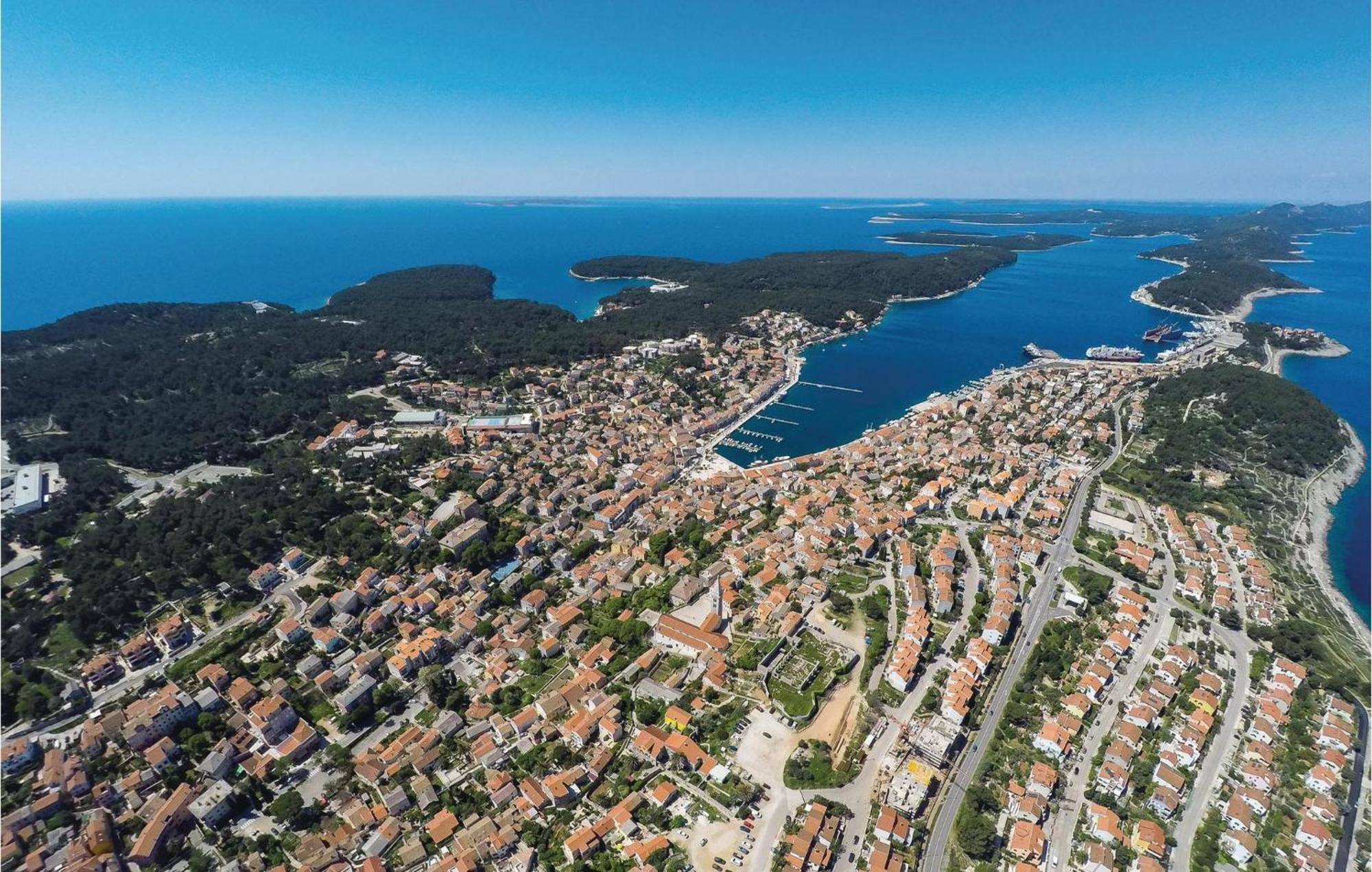 Amazing Apartment In Mali Losinj With Wifi Екстериор снимка