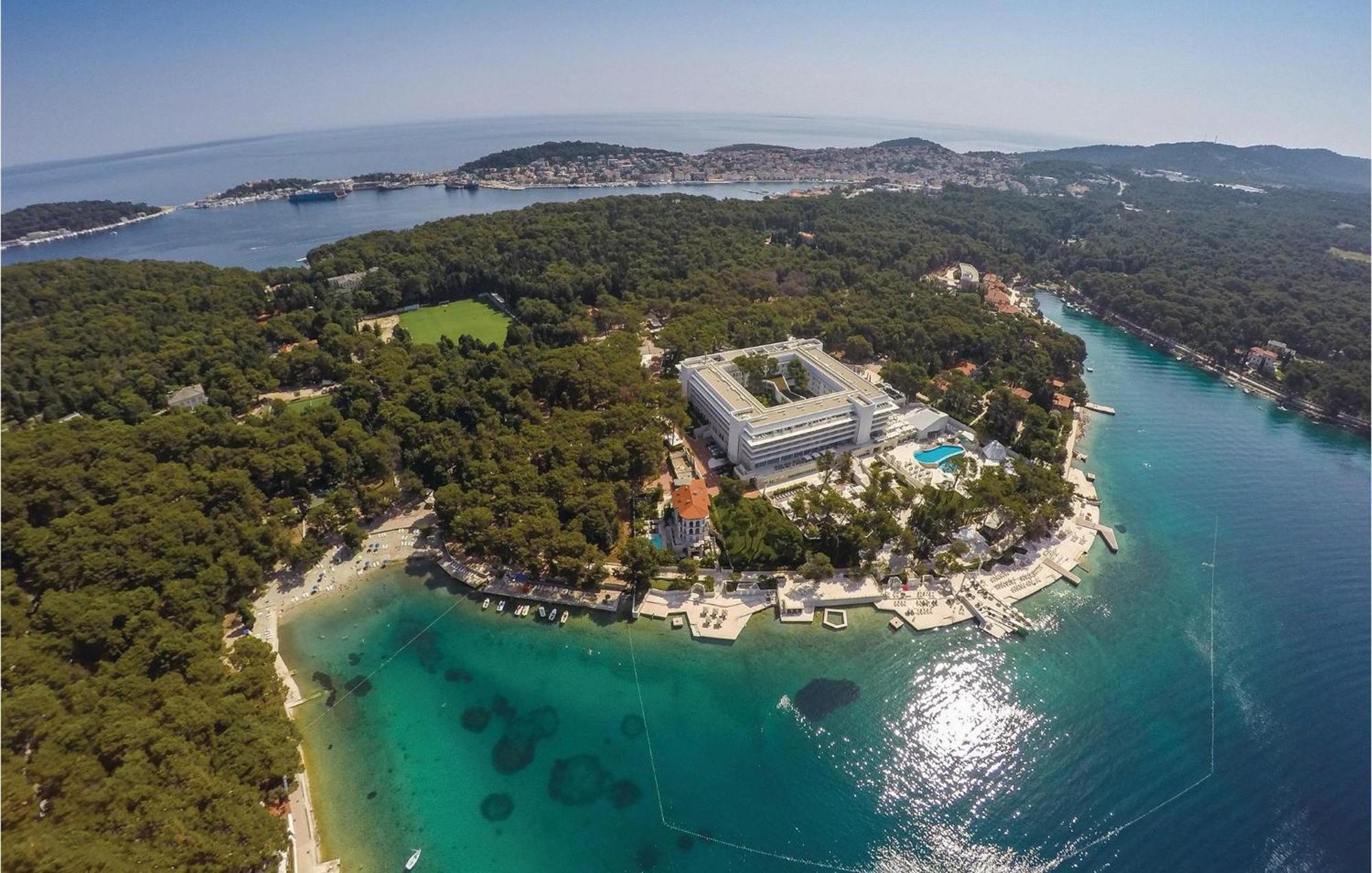 Amazing Apartment In Mali Losinj With Wifi Екстериор снимка